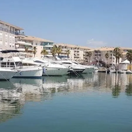 Le Marina Vue Canal, Parking Et Plage Apartment Fréjus
