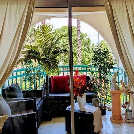 Le Marina Vue Canal, Parking Et Plage Apartment *