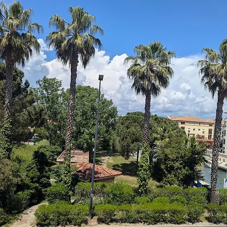 Le Marina Vue Canal, Parking Et Plage Apartment *